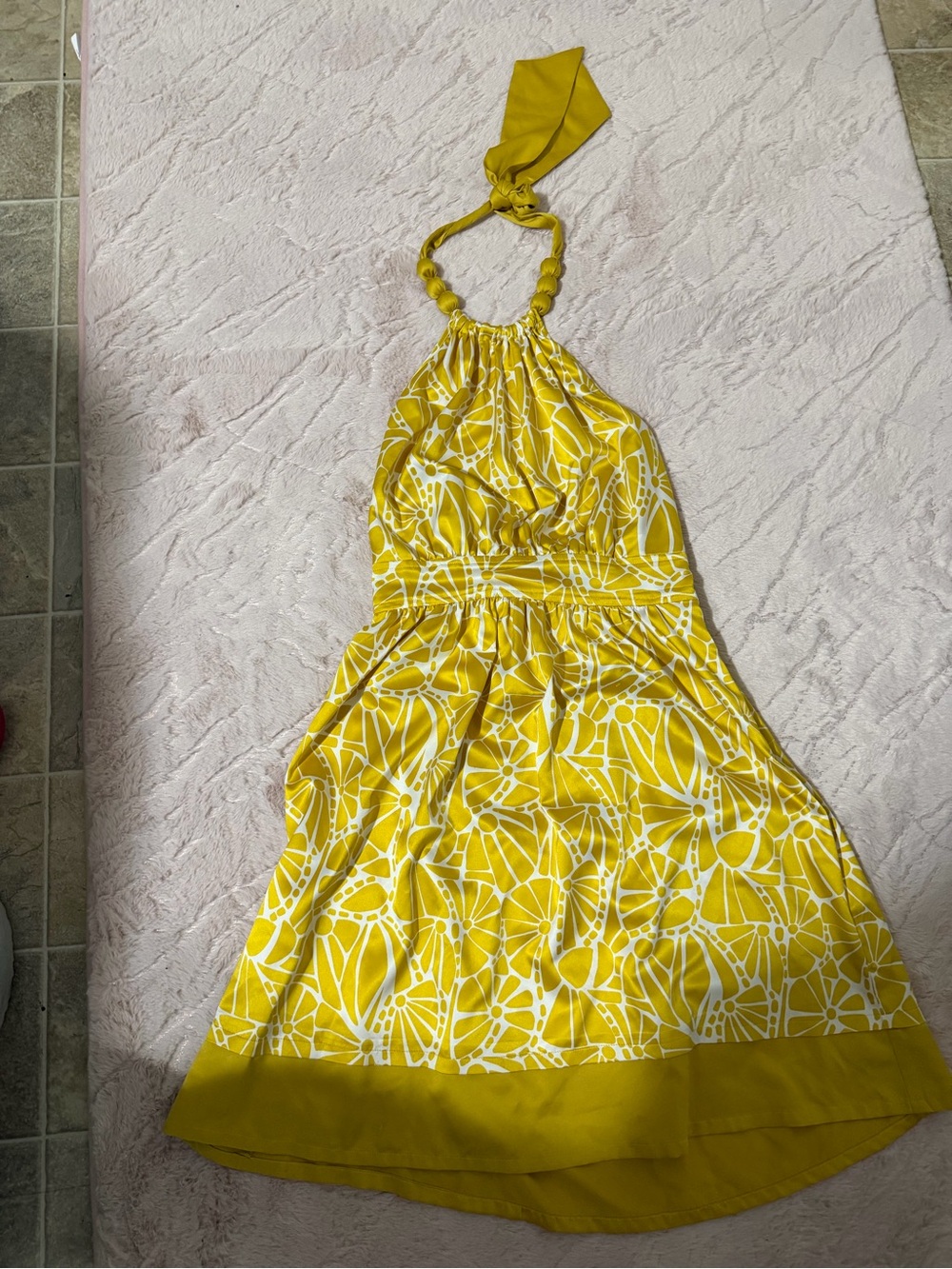 Forever 21 Yellow and White Backless Halter Dress